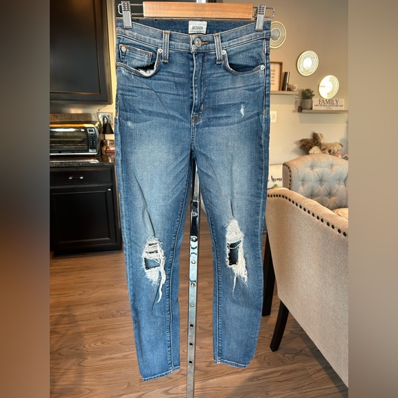 ✨Rare Hudson Barbara High waist skinny Jeans Medium Blue Denim Unique Pocket - Picture 4 of 9